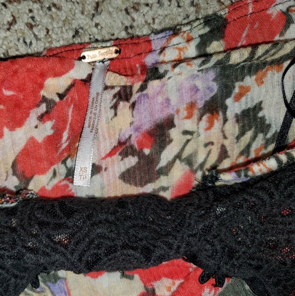 FREE PEOPLE Embroidered FLORAL FLOWY TANK TOP Blouse - Picture 4 of 5